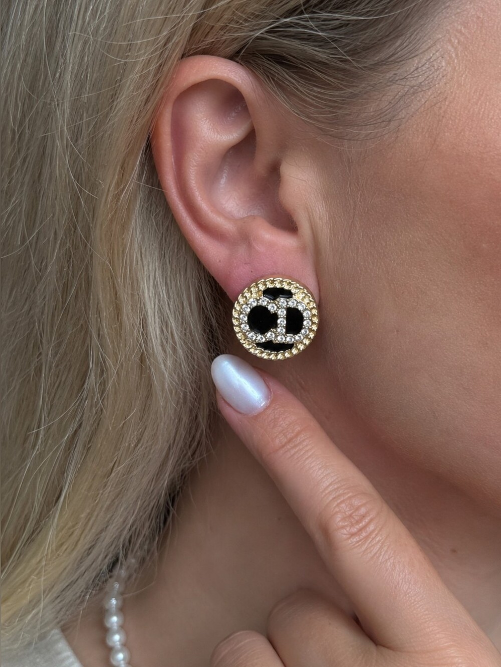 Designer Inspired Fashion Black Gold    Round Earrings Rhinestone Round shape.